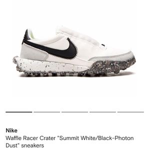 Women’s Nike Waffle Racer Crater. Size 7. Summit White /black. Gently used